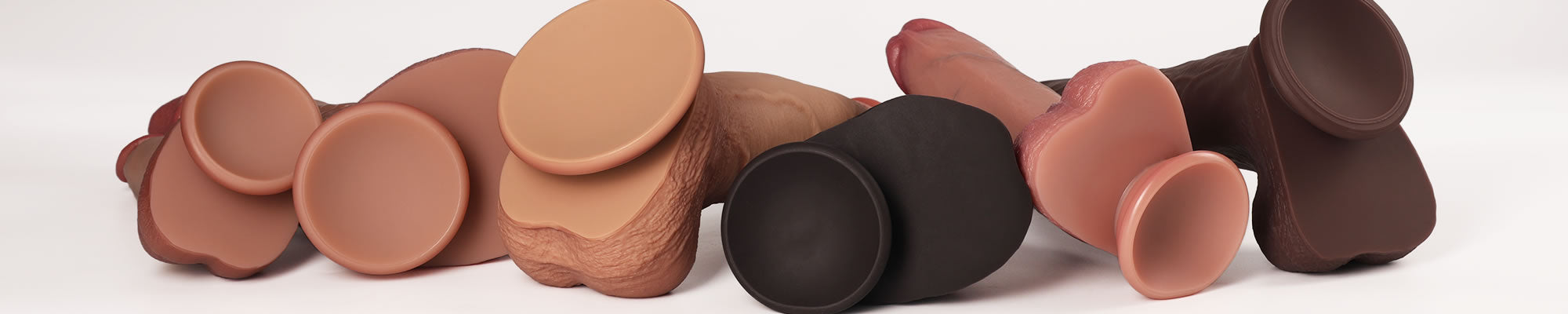 Dildos mit Saugnapf – sicherer Halt, Hände frei genießen